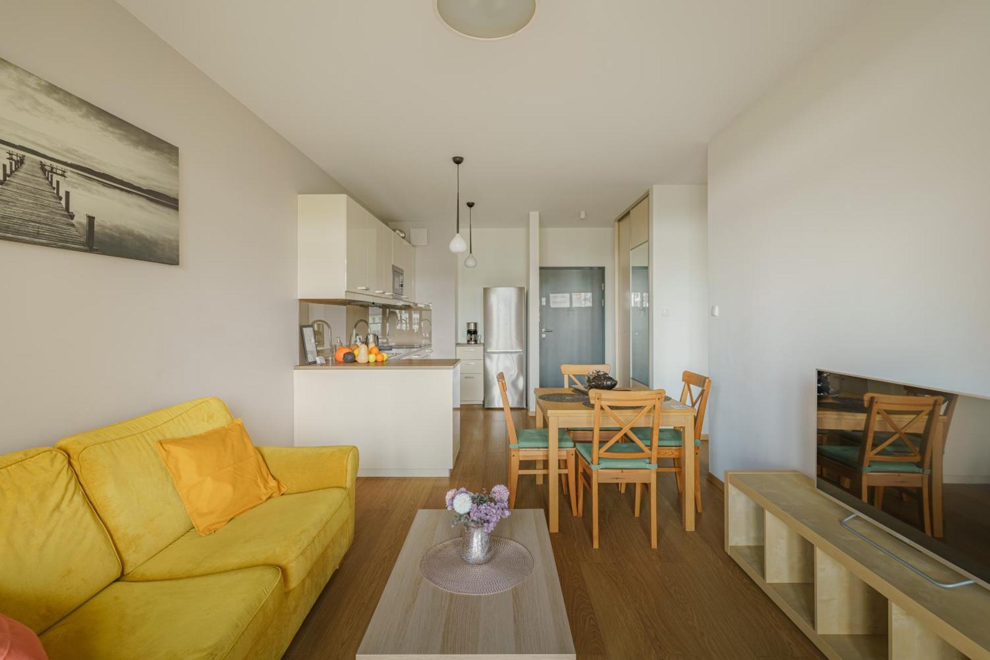 Apartamenty Homely Place Koziolki - Stary Rynek - Parking Познан Стая снимка